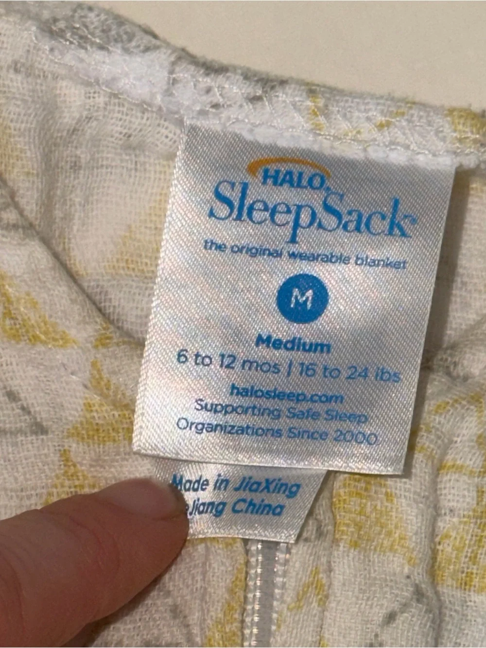 Halo Bundle of 2 Muslin Sleep Sacks Sz M (6-12 months)